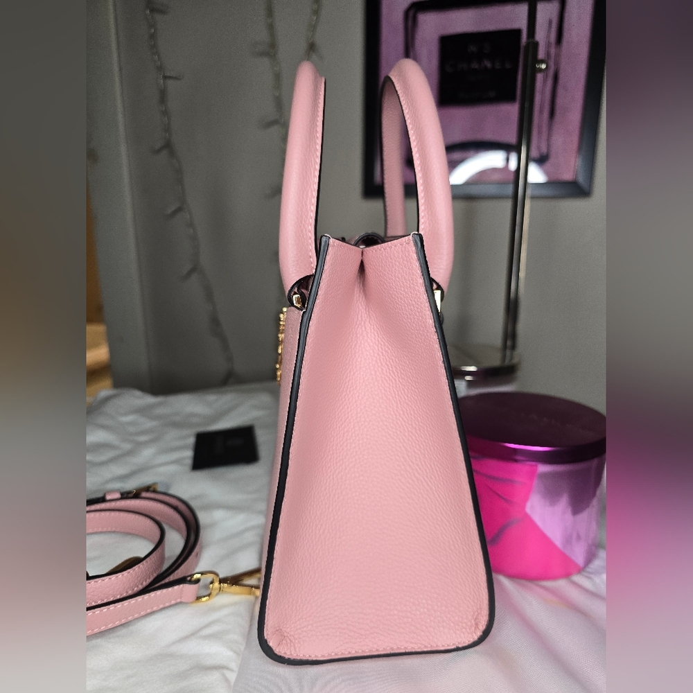Like New Versace Virtus Pink Leather 2 Way Bag! - Picture 13 of 15